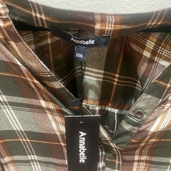 NWT plaid shirt - Picture 3 of 6